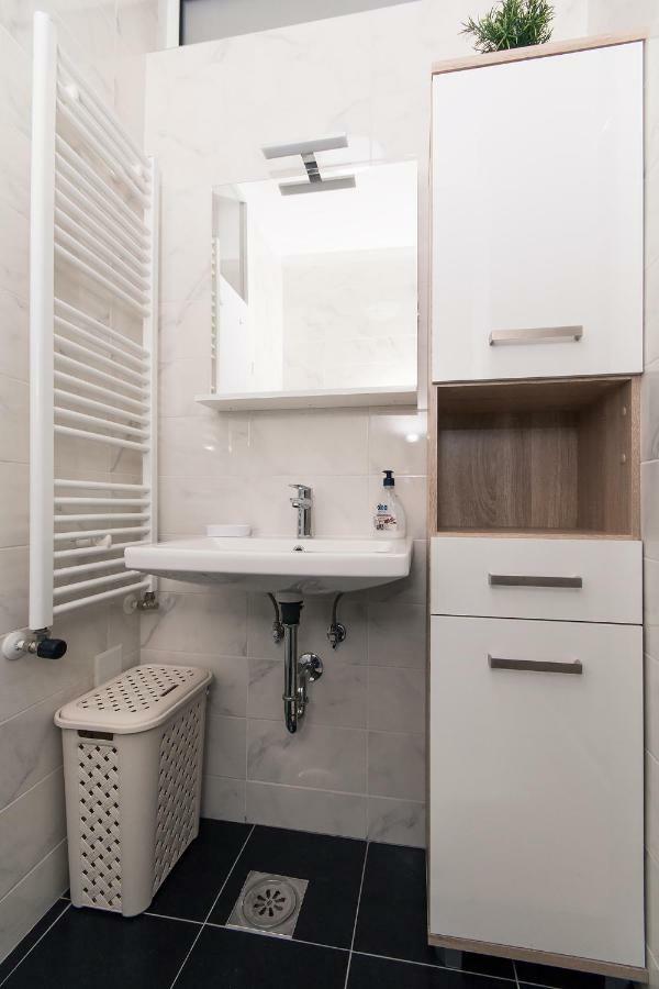 Studio Apartman Bella Apartamento Zagreb Exterior foto